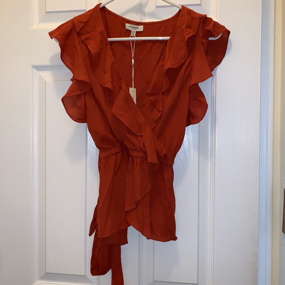 Ruffled top